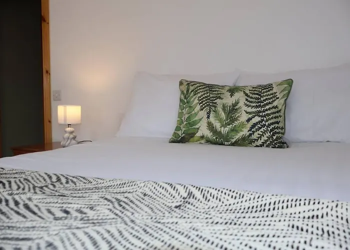 Mount Brandon Haven * Dingle